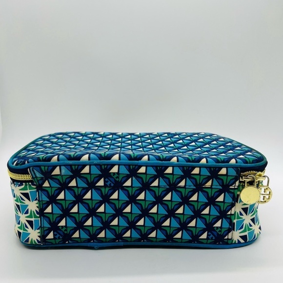 TORY BURCH TARGET BLUE GEOMETRIC STYLE ZIPPERED LUNCHBOX - Picture 2 of 15